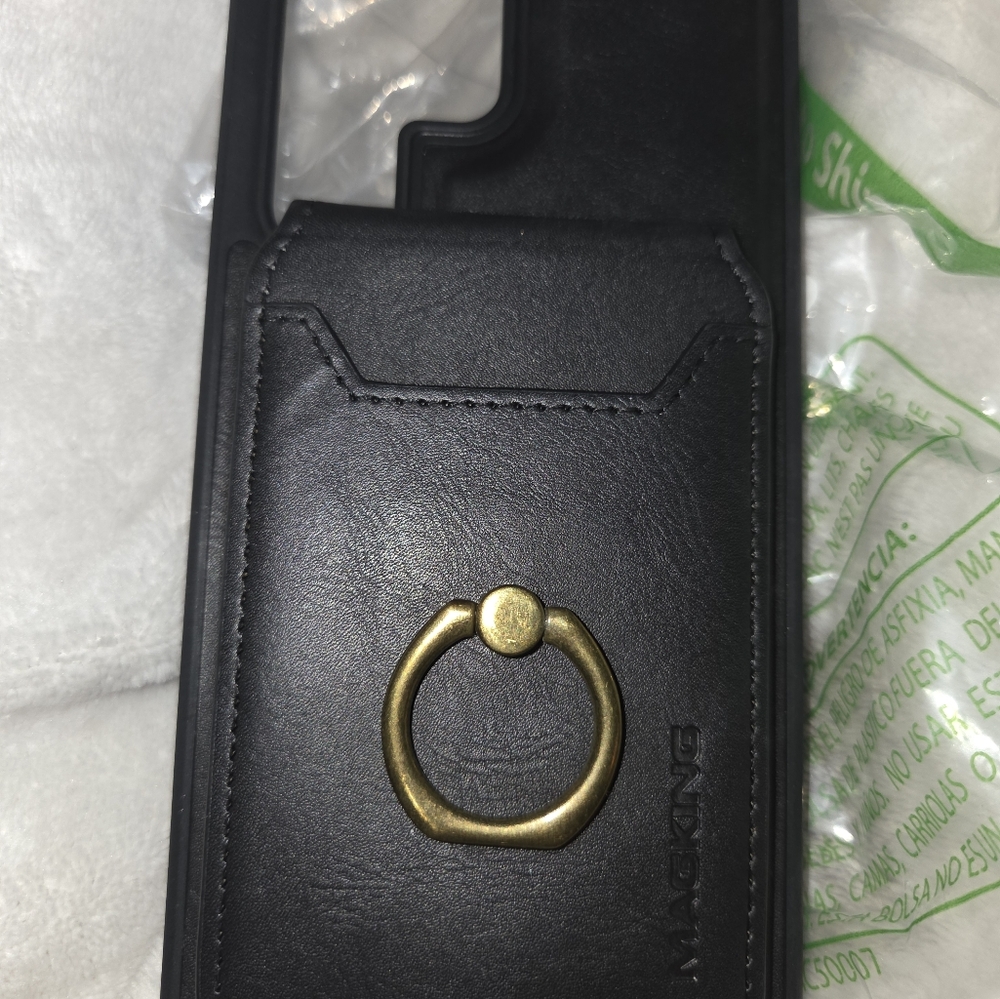Phone case - Picture 8 of 9